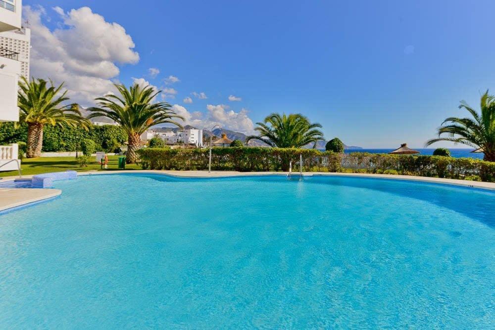Las Palmeras Nerja Dış mekan fotoğraf